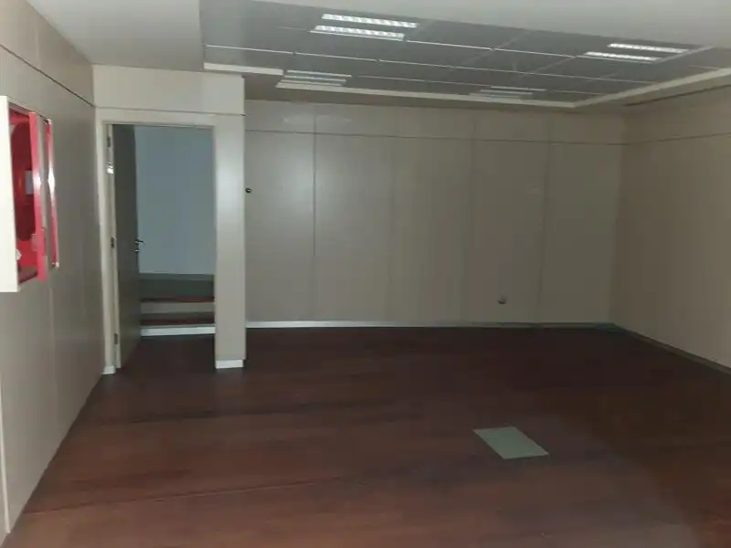 Local comercial en alquiler en Centro - La Vega Alta, imagen 7
