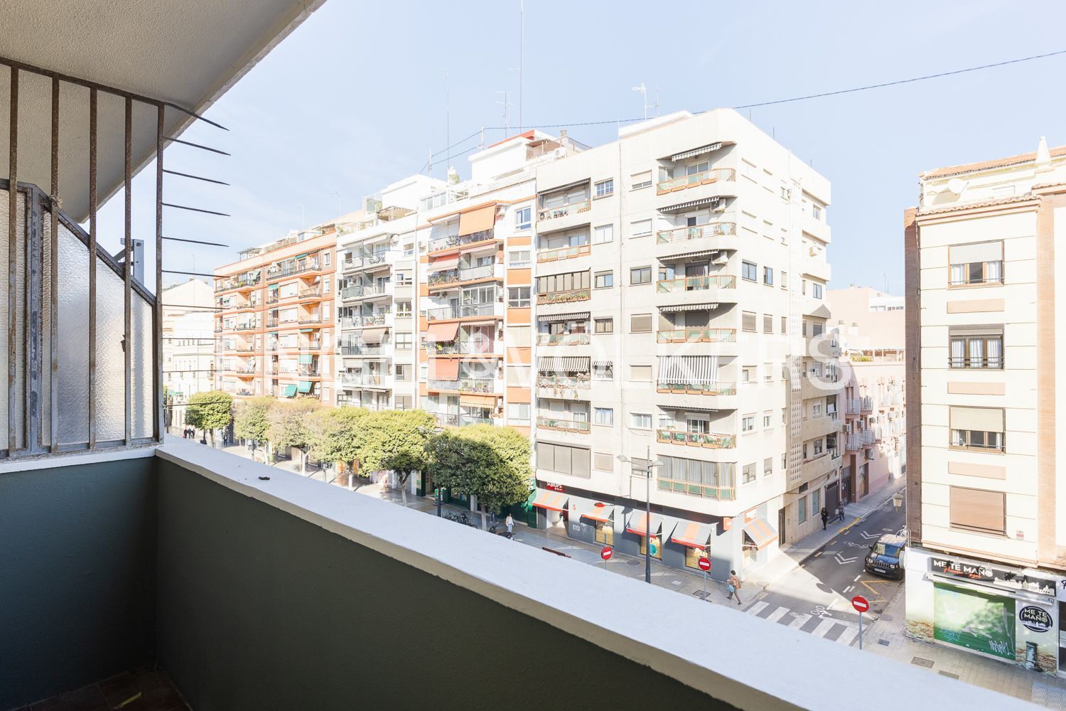 Vista exterior de Apartament de lloguer en  Valencia Capital amb Aire condicionat, Calefacció i Balcó
