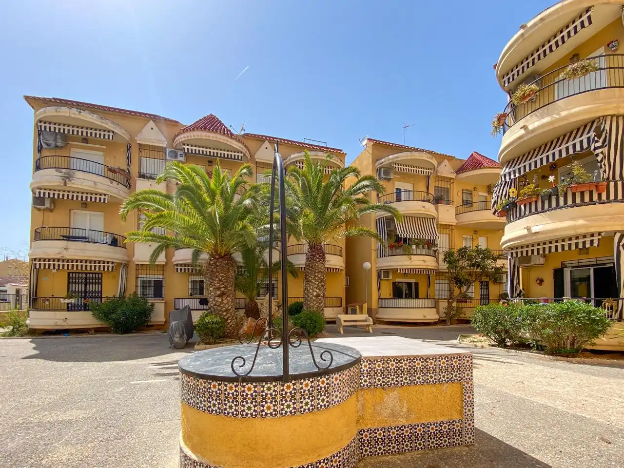 Exterior view of Flat for sale in Santa Pola  with Air Conditioner, Terrace and Furnished