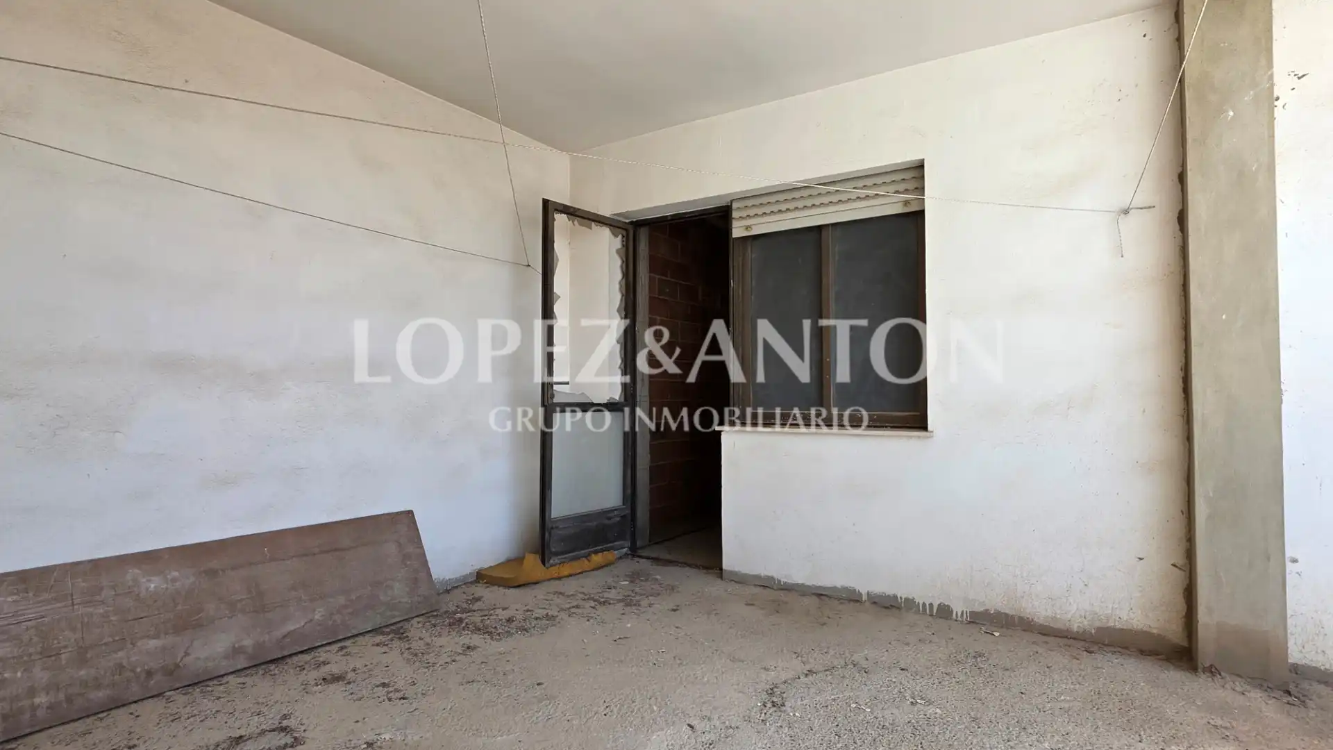 Wohnung zum Verkauf in L'Eliana mit Terrasse und Balkon