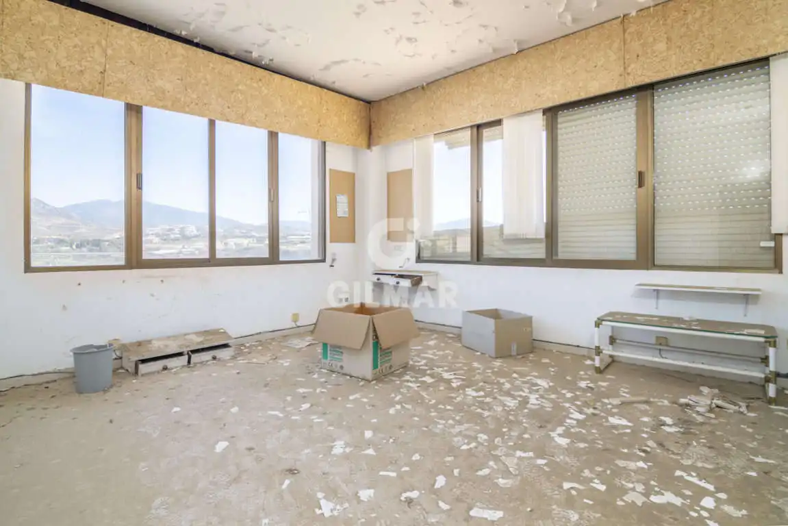 Habitación de Edificio en venta en Estepona