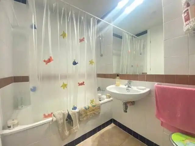 Bany de Apartament en venda en Islantilla amb Aire condicionat, Calefacció i Terrassa