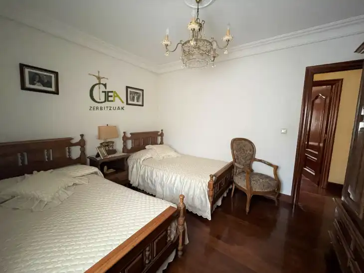 Dormitori de Casa o xalet en venda en Villabona amb Calefacció, Terrassa i Traster