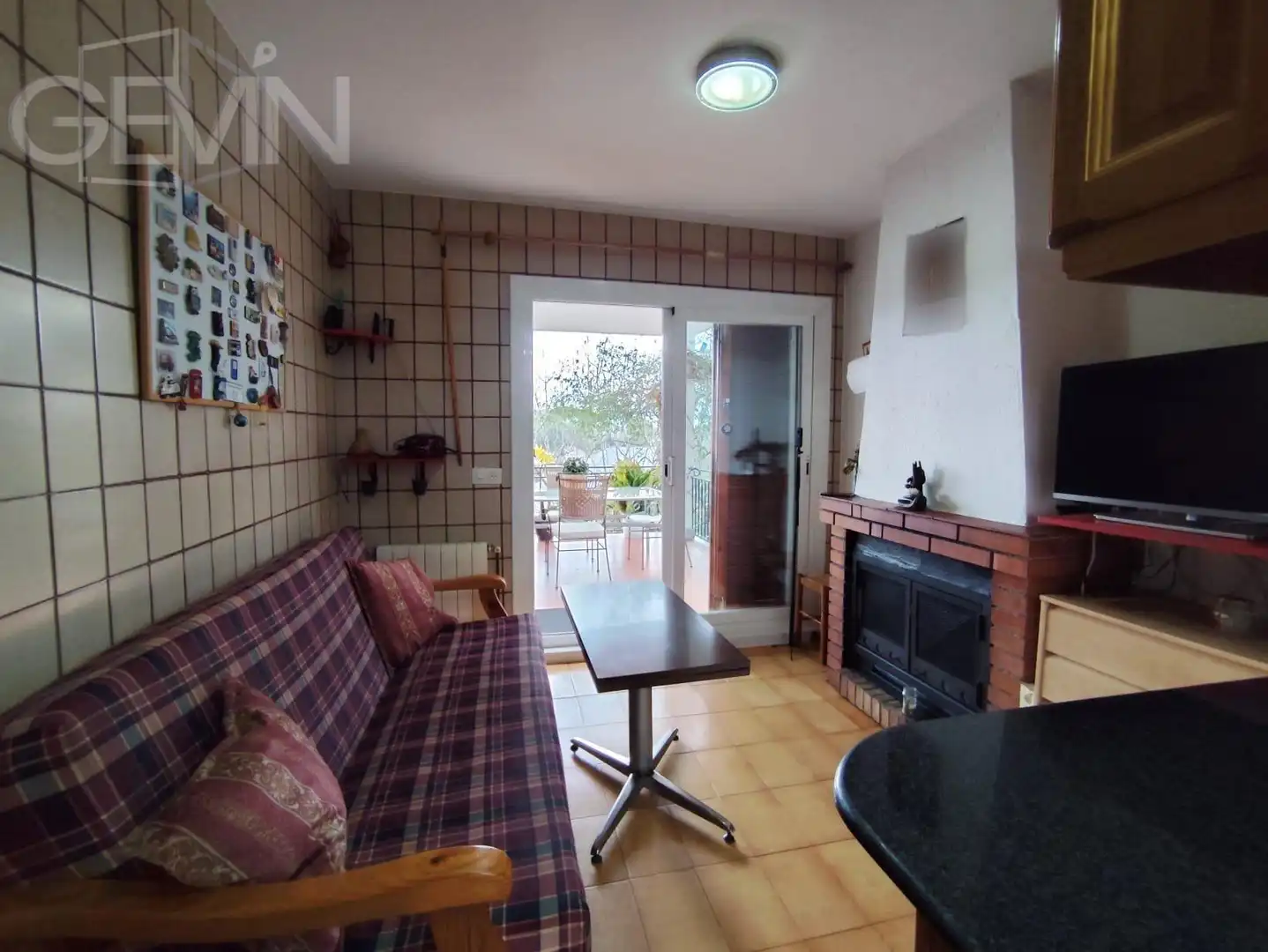 Sala d'estar de Casa o xalet en venda en Caldes de Montbui amb Aire condicionat, Calefacció i Jardí privat