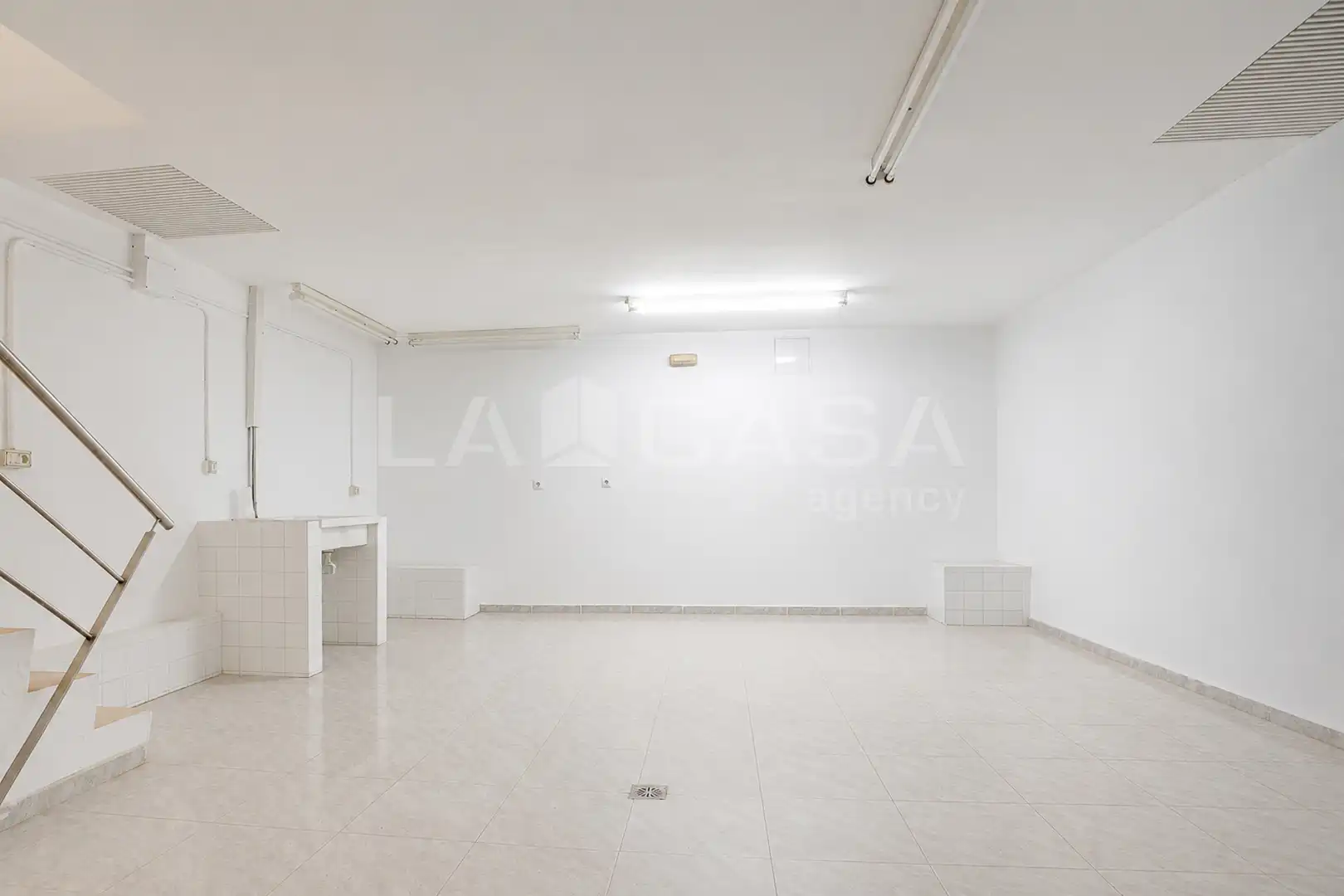 Business premises for sale in Plaça de Fernando de los Ríos, imagen 9