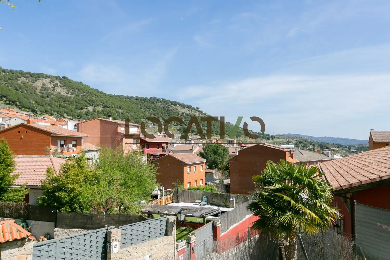 Vista exterior de Casa o chalet en venta en El Hoyo de Pinares  con Calefacción, Terraza y Trastero