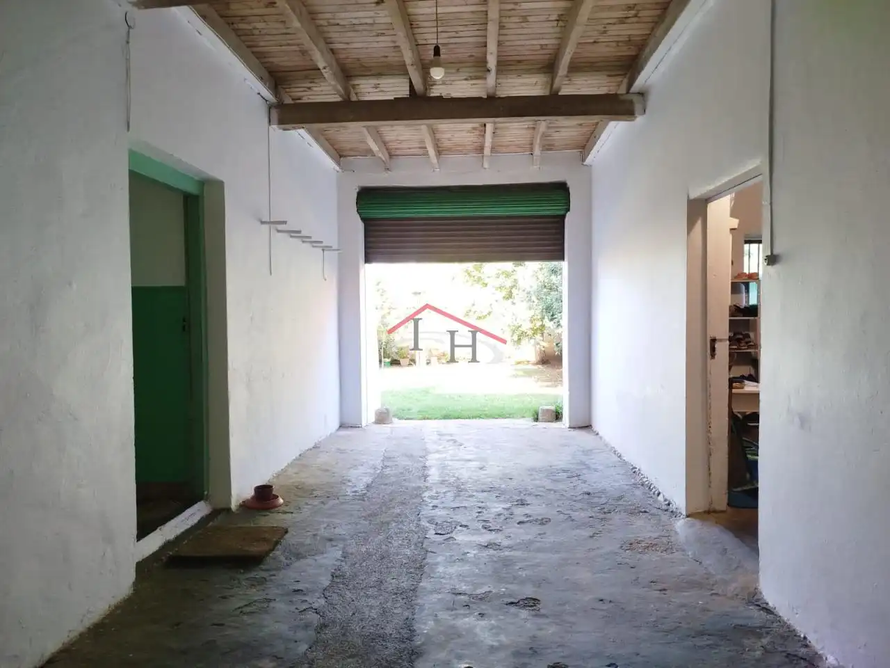 Casa o xalet en venda en Onzonilla amb Jardí privat i Traster