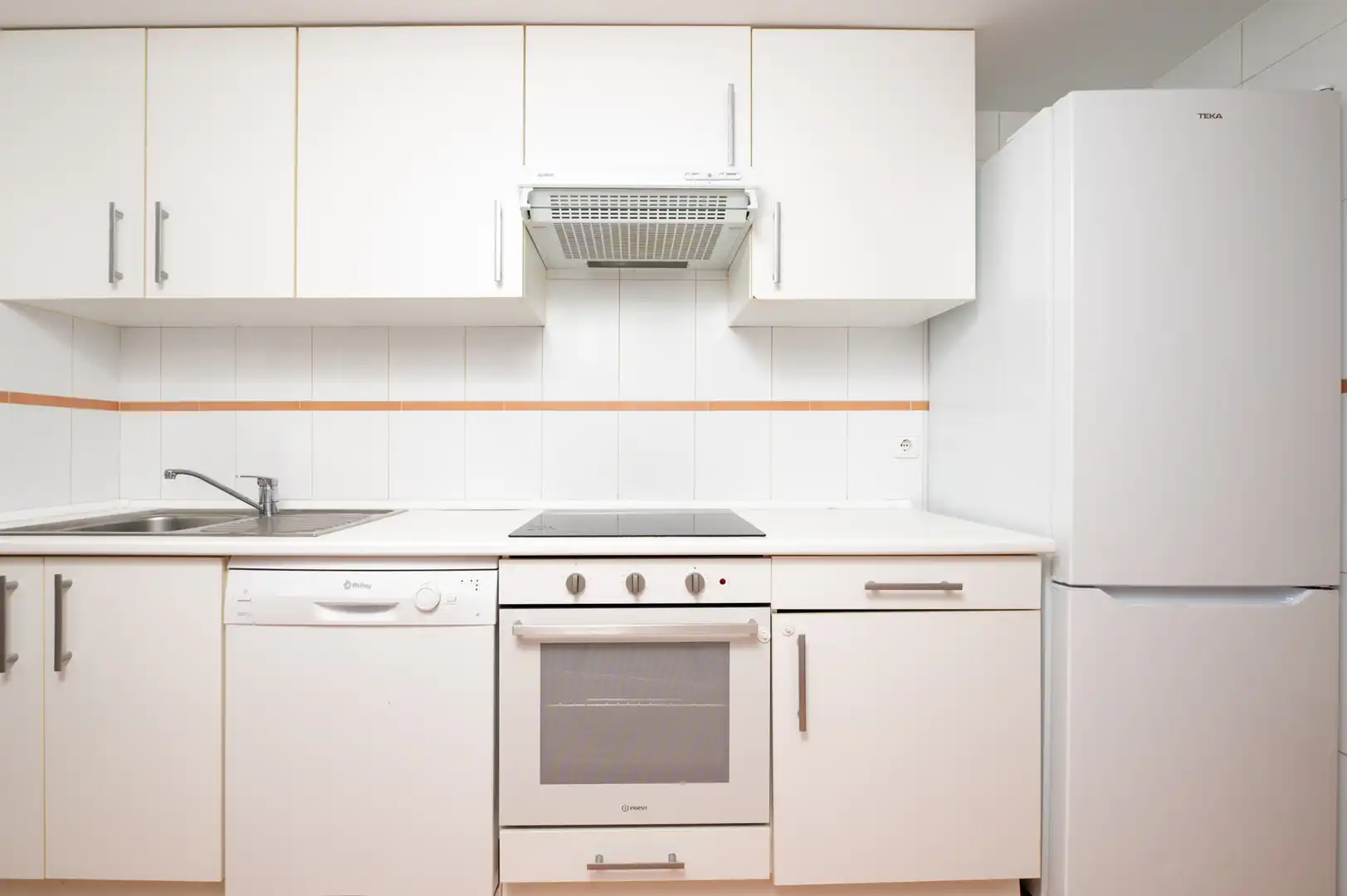 Kitchen of Flat for sale in Ourense Capital   with Storage room