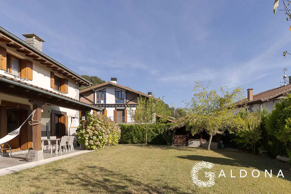 Garden of Houses for sale in Baliarrain, Gipuzkoa