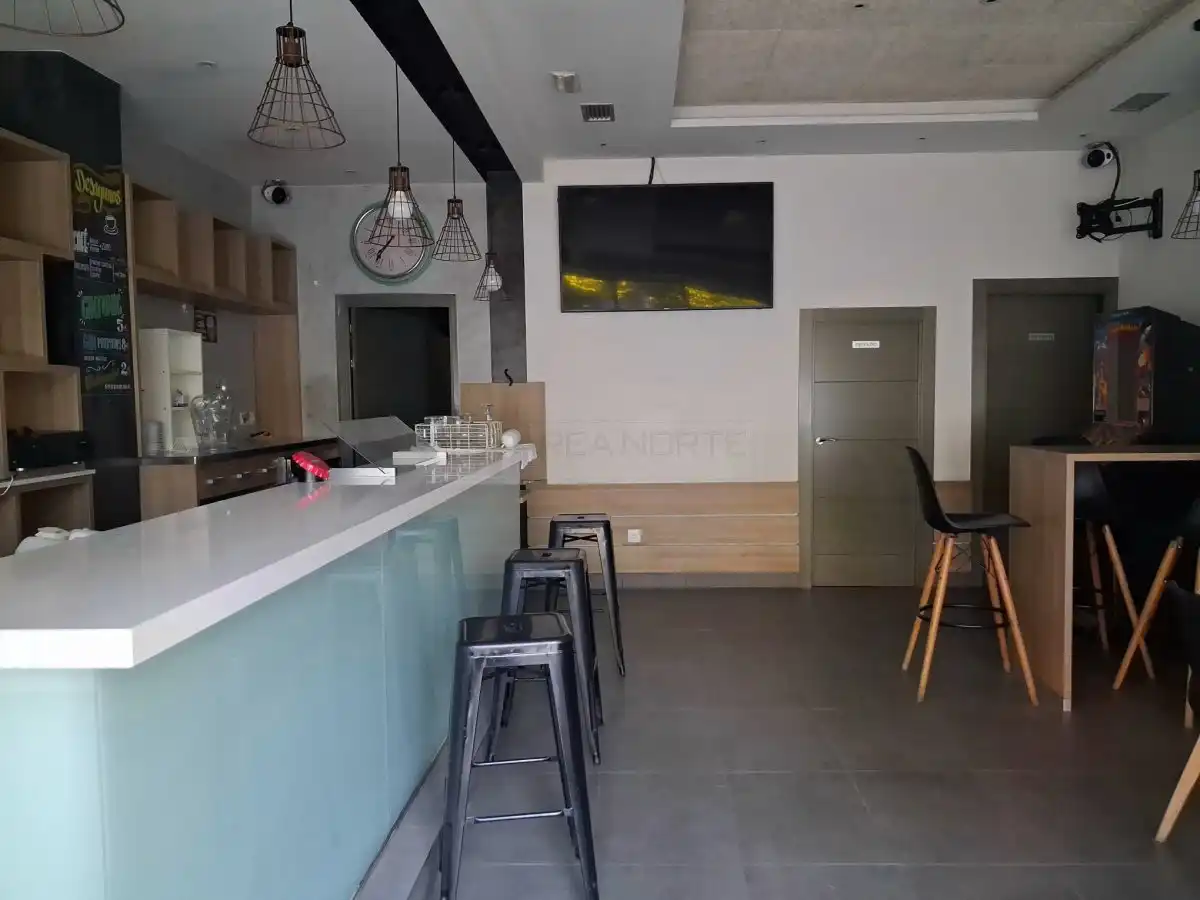 Business premises for sale in Cruz Blanca Kalea, imagen 3