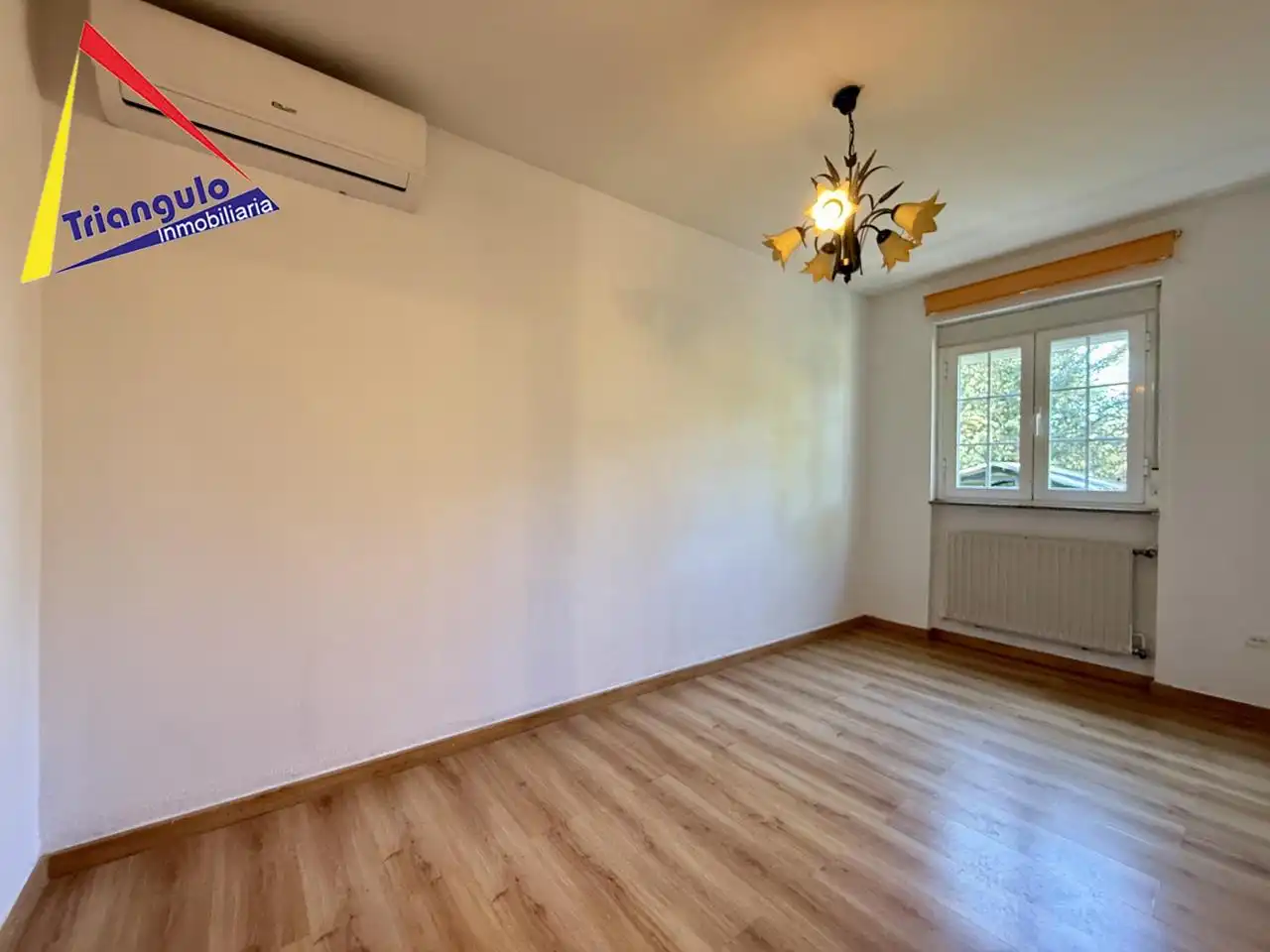 Habitación de Casa o chalet en venta en Marugán con Aire acondicionado, Calefacción y Jardín privado