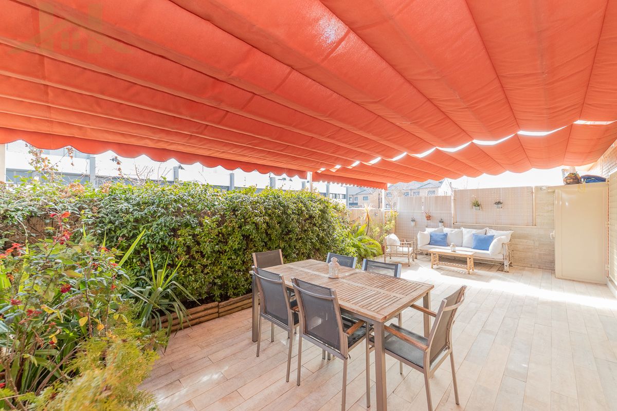 Terrassa de Pis en venda en Arroyomolinos (Madrid) amb Aire condicionat, Calefacció i Jardí privat