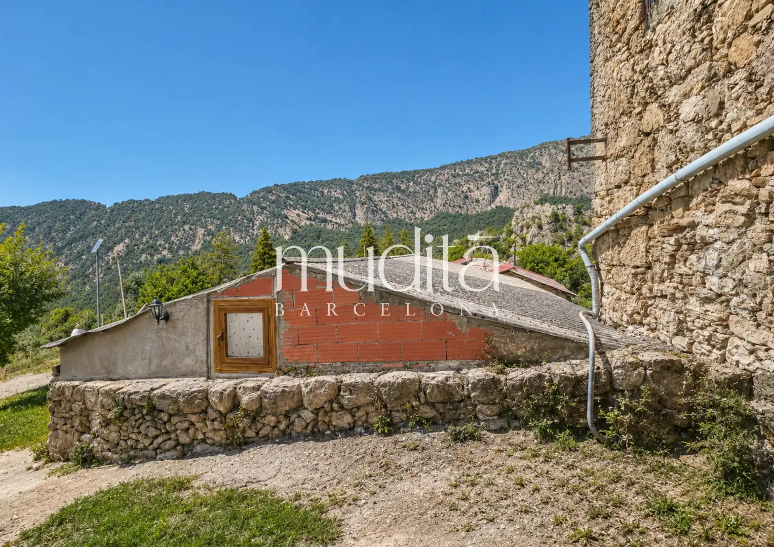 Vista exterior de Finca rústica en venda en Guardiola de Berguedà amb Calefacció i Terrassa