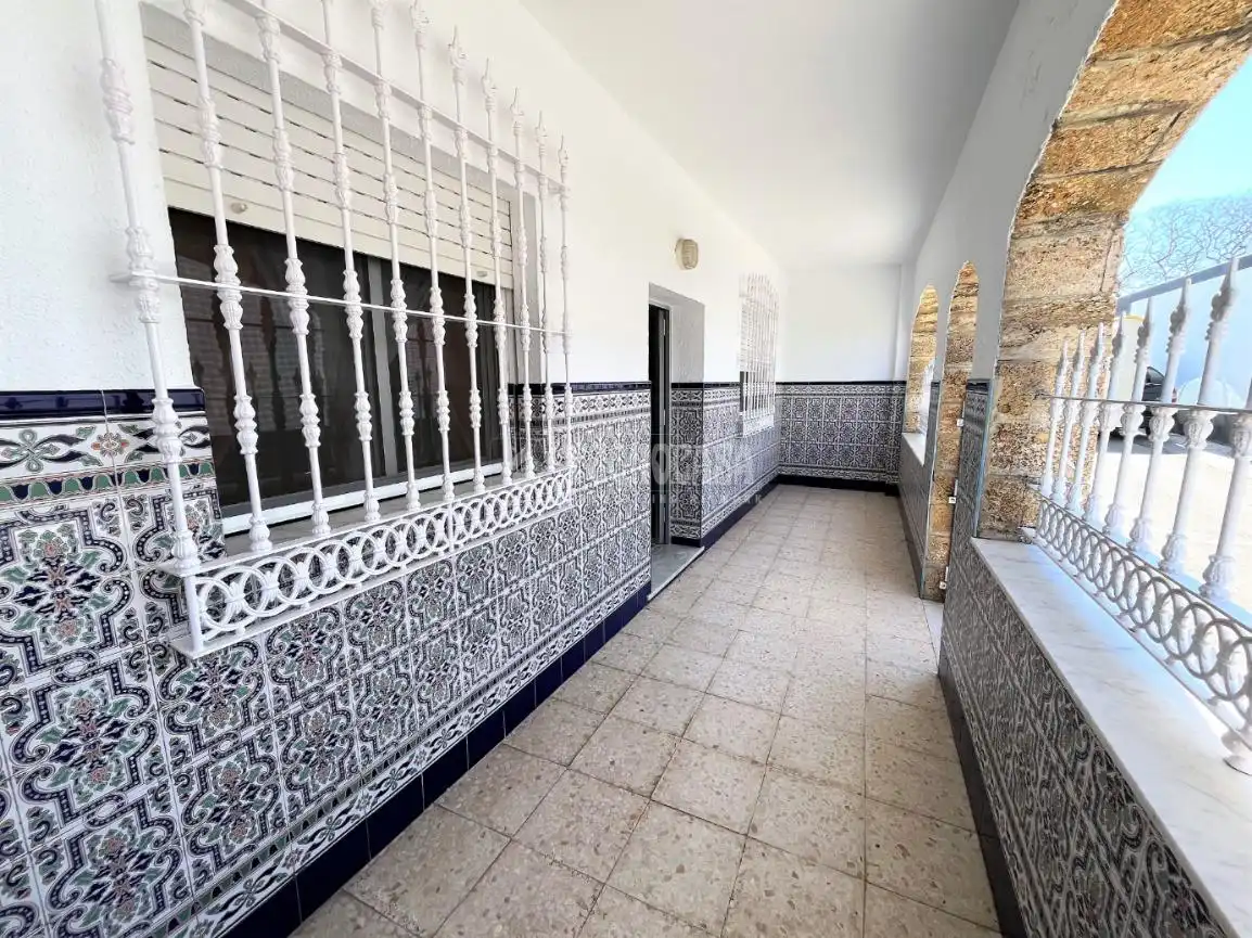 Detached homes for sale in San Fernando  with Air Conditioner, Balcony and Alarm