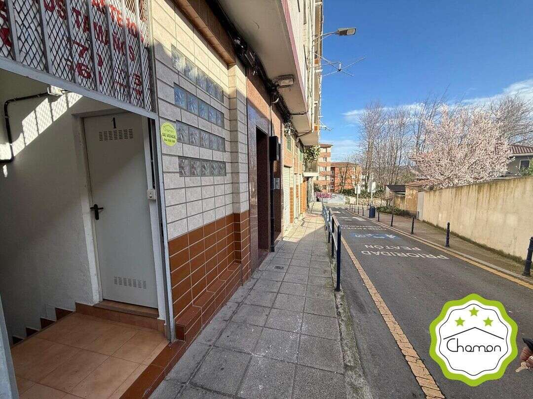 Exterior view of Box room for sale in Portugalete