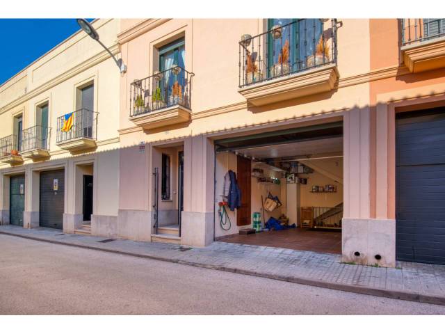 Casa-chalet en Venta en Calle Jofre en Eixample