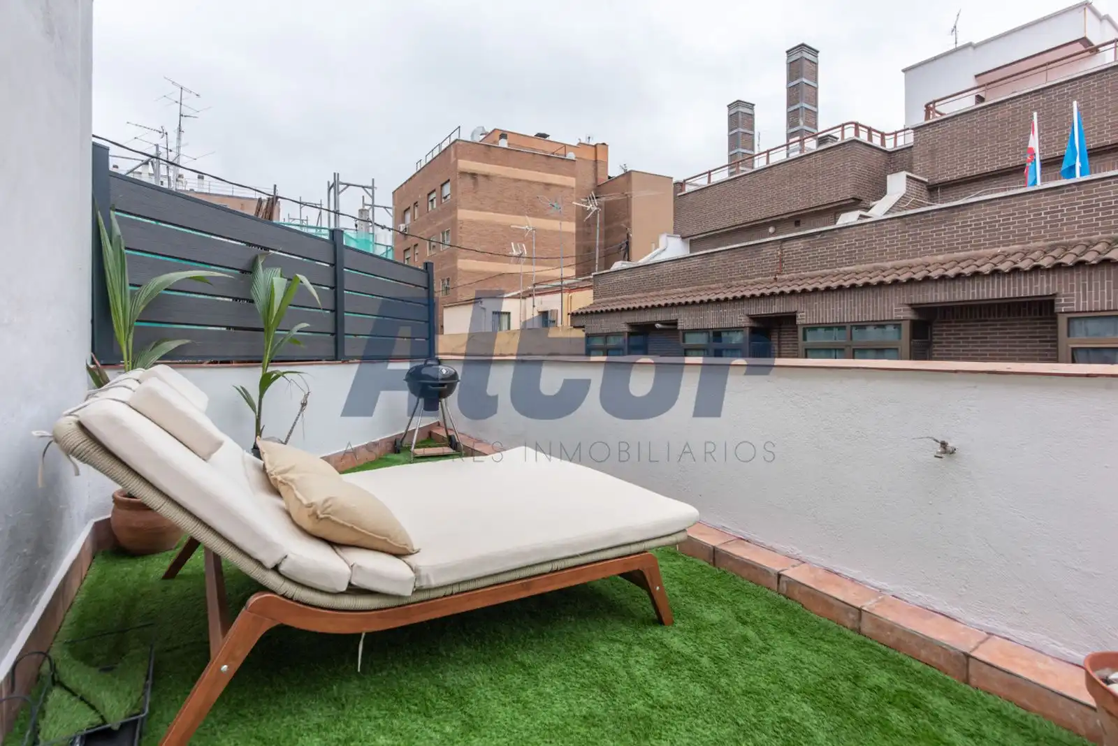 Attic for sale in GENERAL PERÓN, Cuatro Caminos - Azca