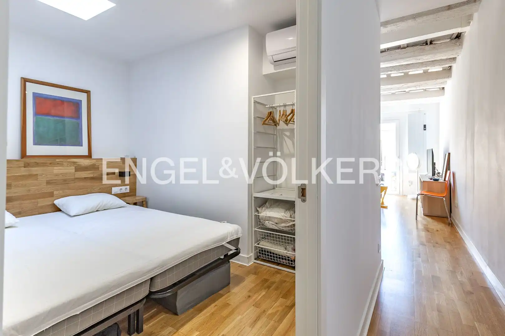 Habitación de Ático en venta en Barcelona con Aire acondicionado, Calefacción y Parquet
