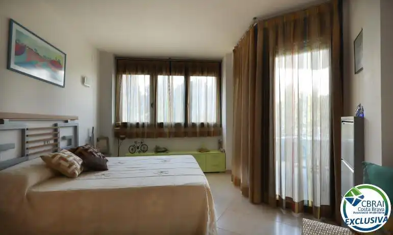 Habitación de Piso en venta en Llançà con Calefacción, Jardín privado y Terraza