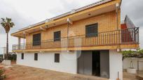 Vista exterior de Casa o xalet en venda en El Puig de Santa Maria amb Terrassa, Traster i Piscina