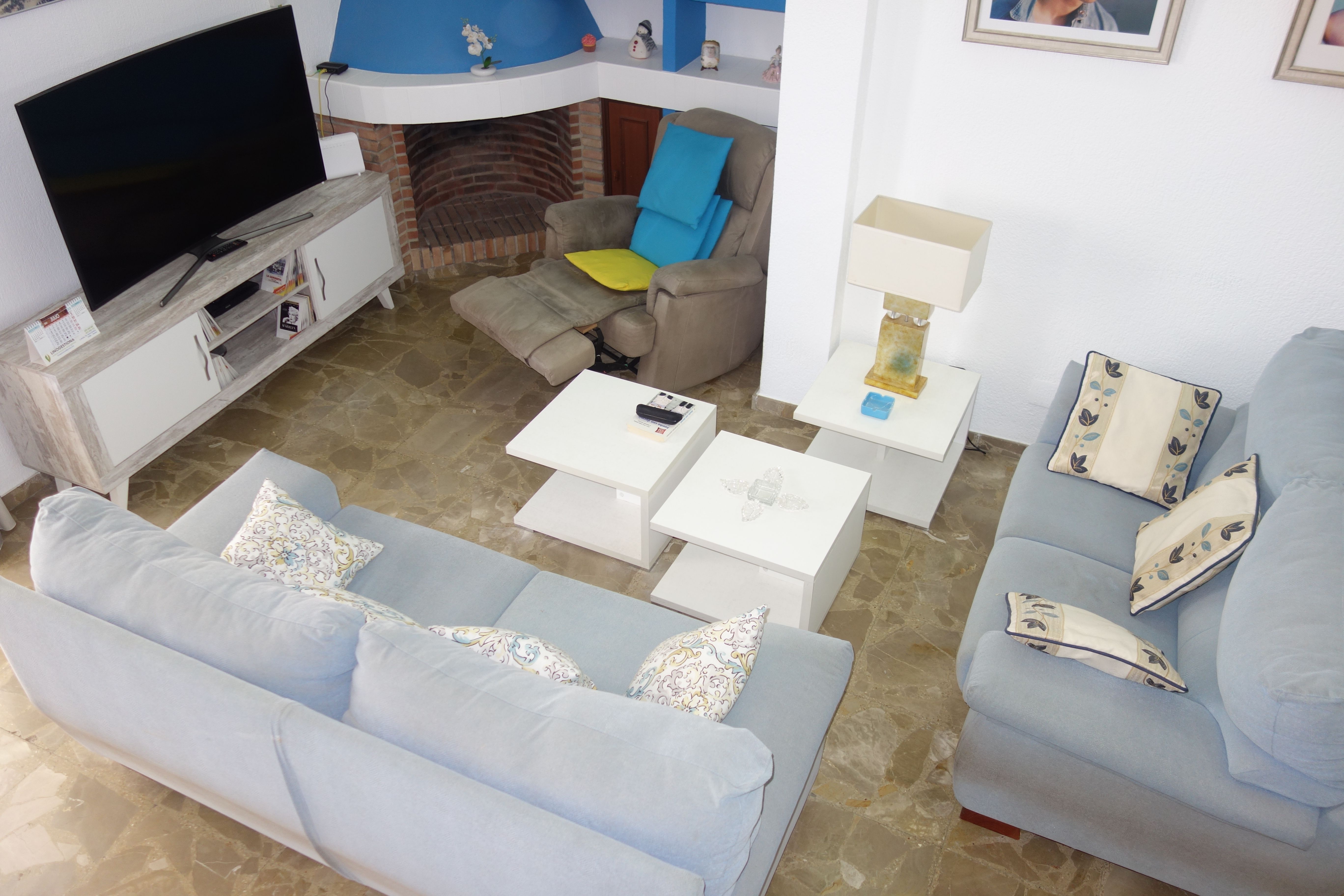 Sala d'estar de Dúplex en venda en Punta Umbría amb Terrassa i Traster