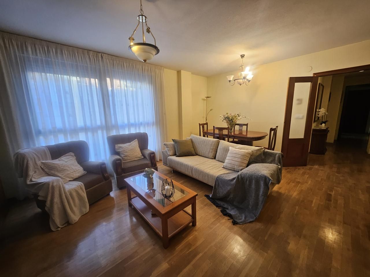 Vista exterior de Piso en venta en  Pamplona / Iruña con Calefacción, Parquet y Amueblado