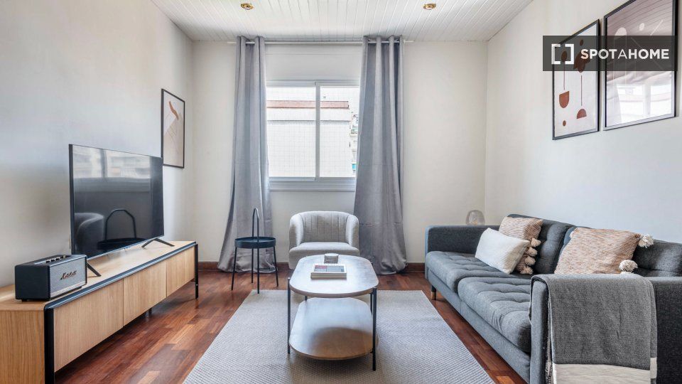 Sala d'estar de Pis de lloguer en  Barcelona Capital amb Aire condicionat, Calefacció i Moblat