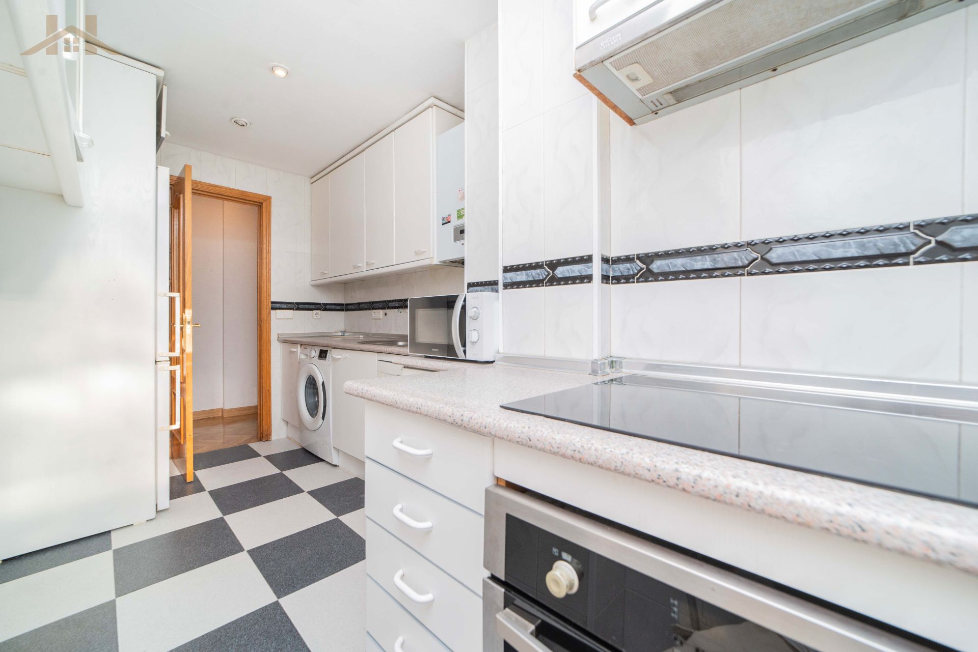 Kitchen of Flat for sale in Leganés  with Heating, Terrace and Storage room