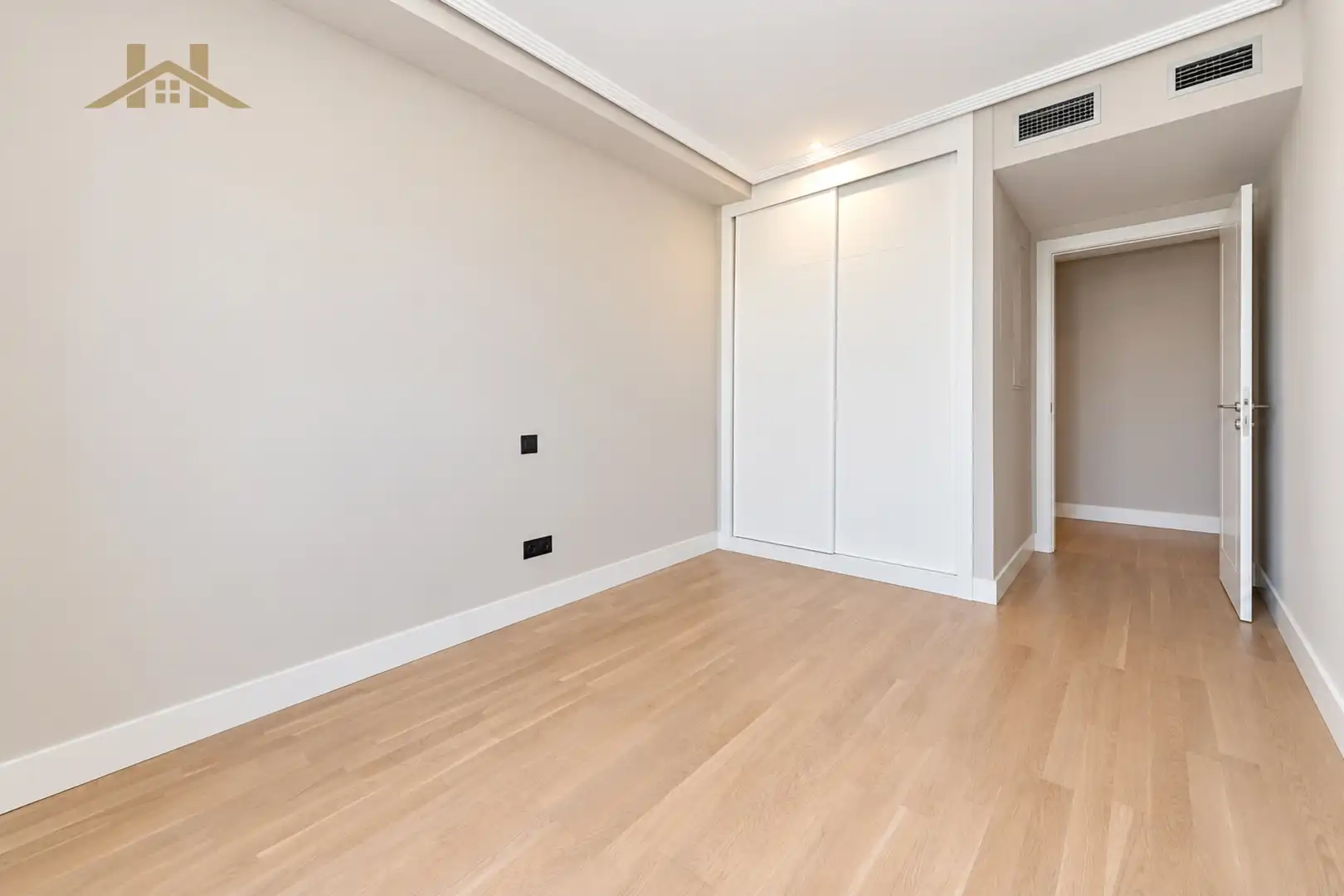 Flat for sale in Dehesa Vieja - Puente Cultural