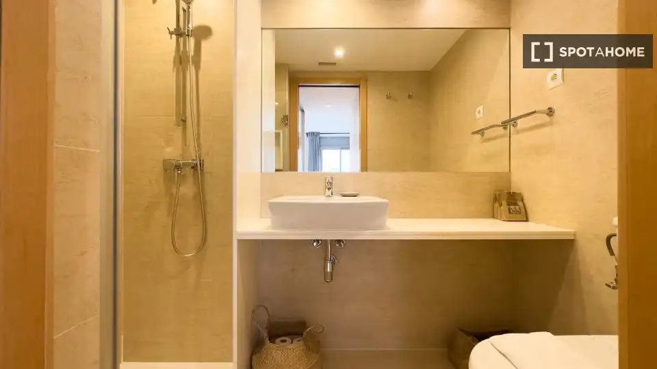 Flat with terrace to rent in Sant Martí, imagen 6