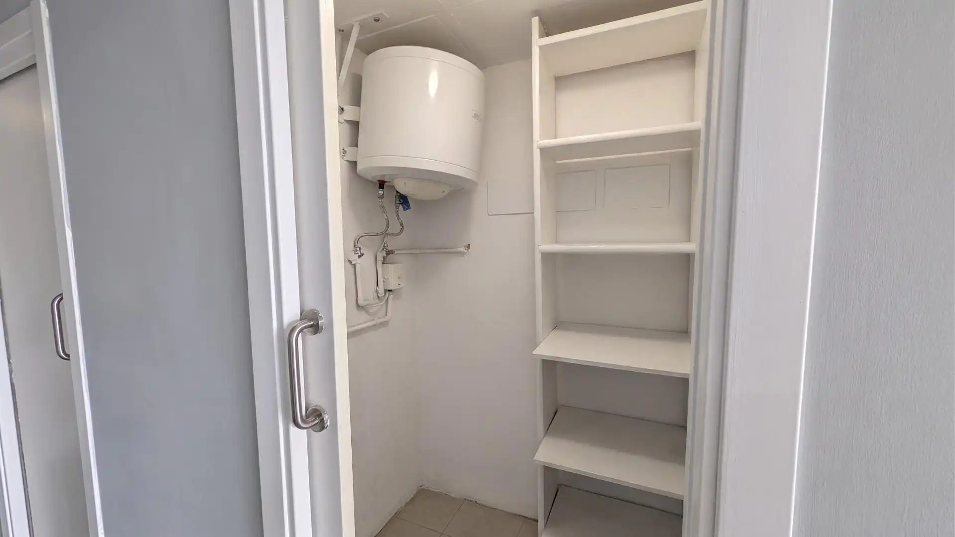 Bedroom of Lofts for sale in Mislata  with Air Conditioner, Terrace and Storage room