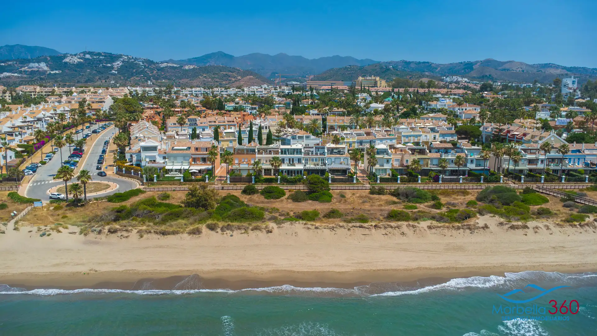 Casa adosada en venda a Alameda del Mar, 2, Bahía de Marbella