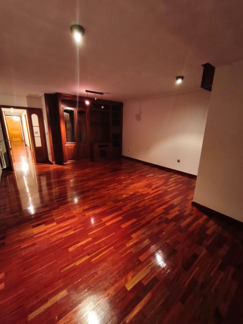 Flat for sale in Ourense Capital   with Heating, Parquet flooring and Oven