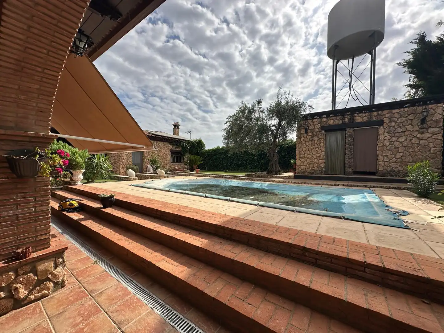 Piscina de Finca rústica en venta en Alange con Aire acondicionado, Calefacción y Terraza