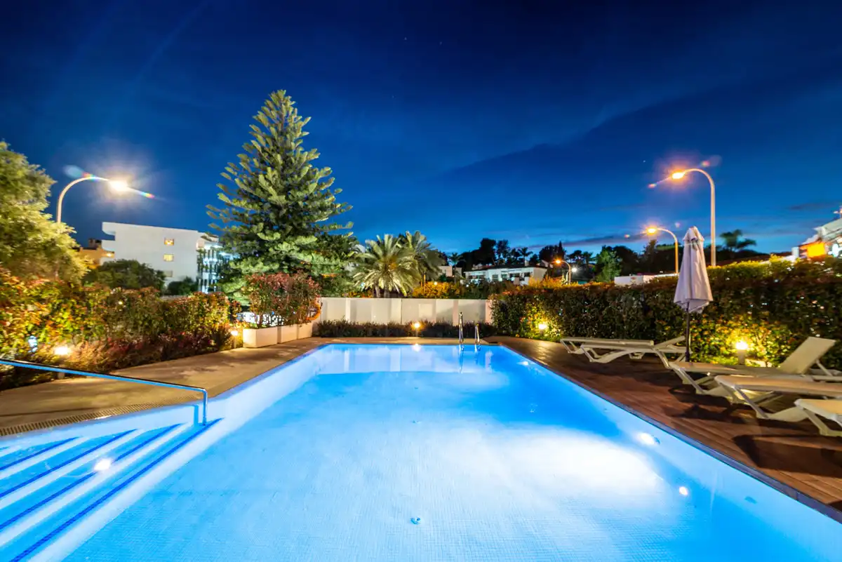 Apartament amb piscina en venda a Nueva Andalucía, imagen 32