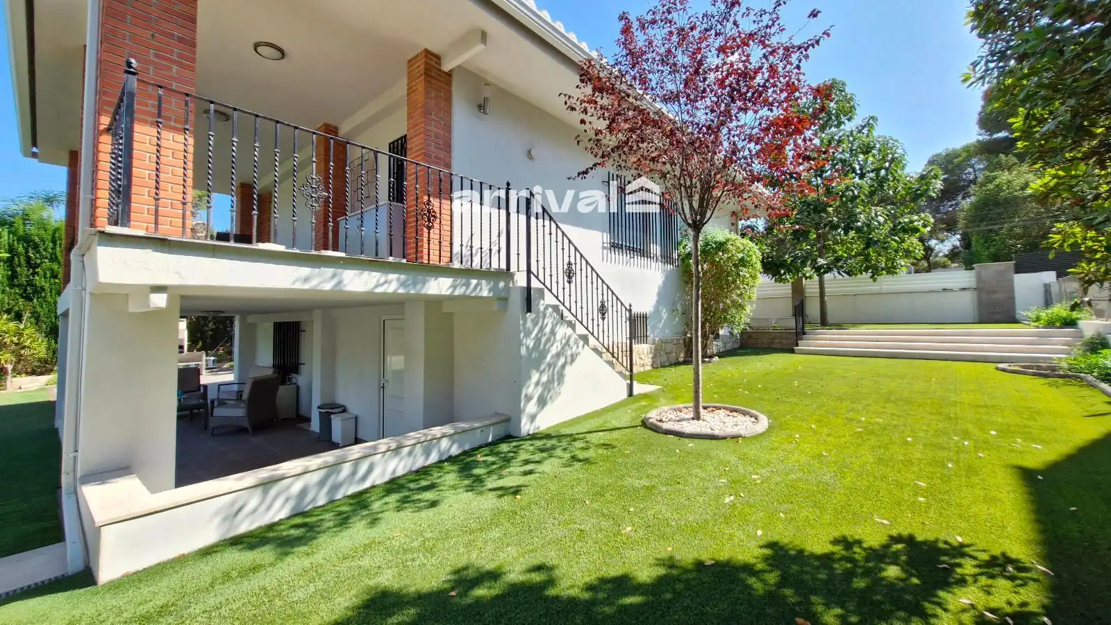 Vista exterior de Casa o chalet en venta en Paterna con Aire acondicionado, Jardín privado y Terraza