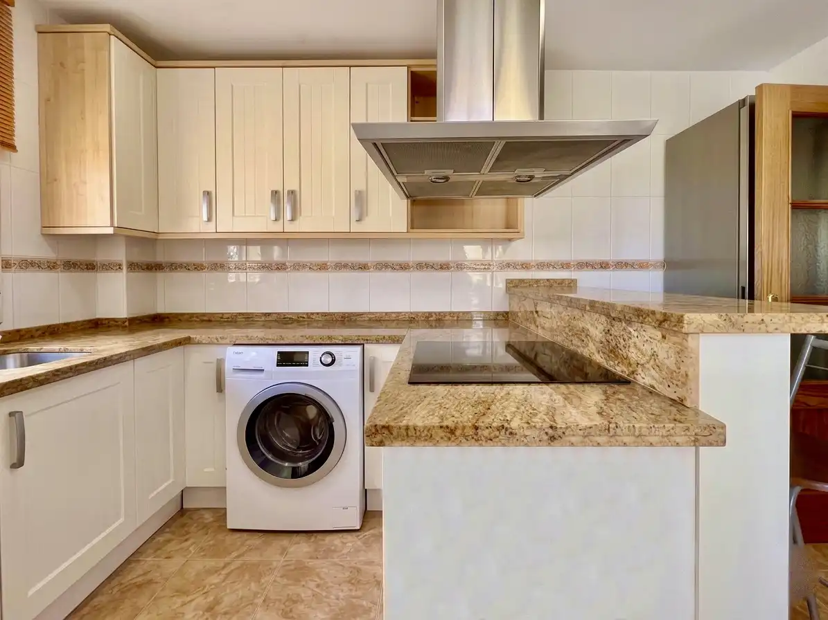 Cocina de Casa o chalet en venta en Espartinas con Aire acondicionado, Jardín privado y Terraza