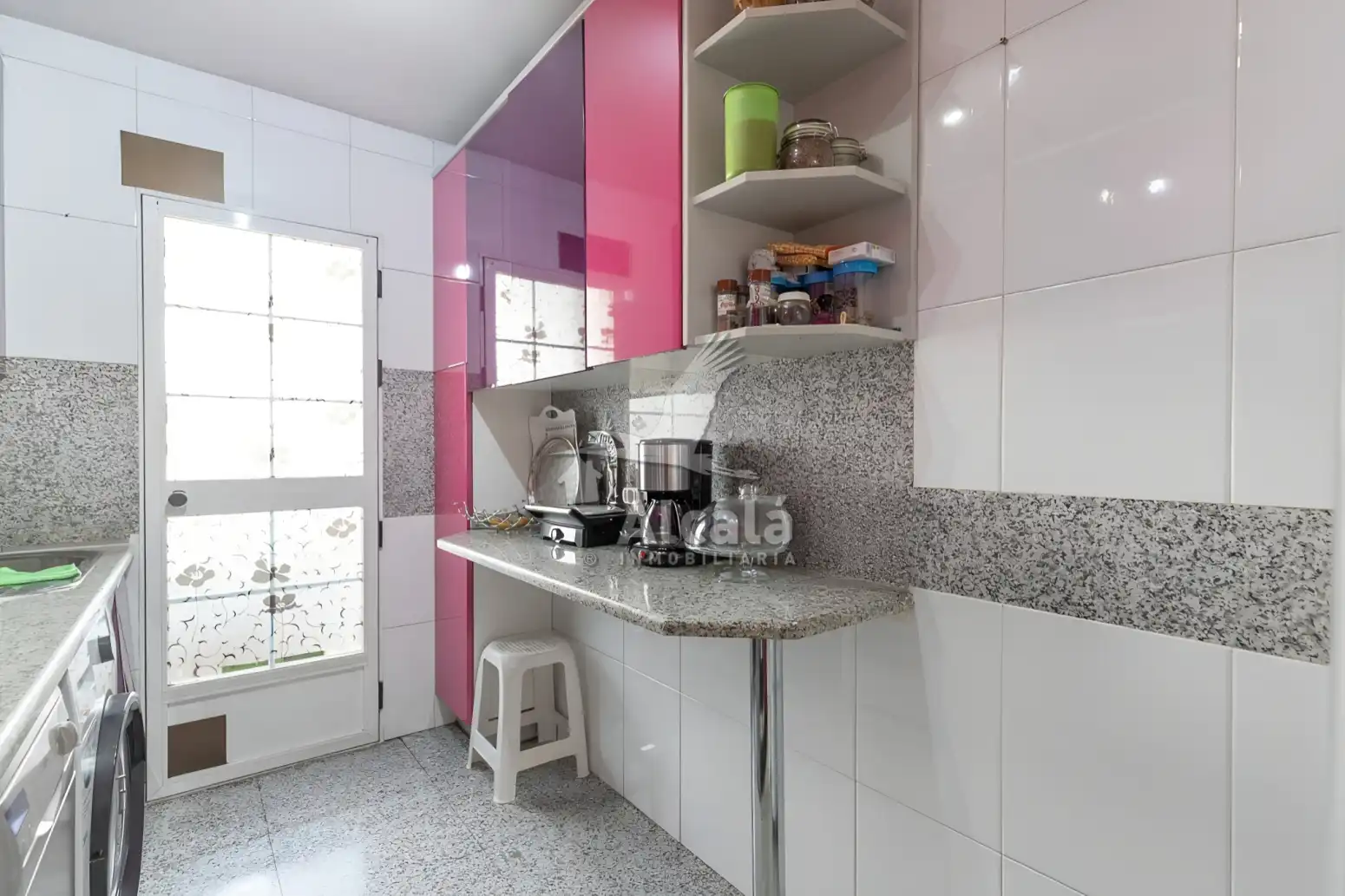 Cocina de Piso en venta en Madrid con Calefacción y Terraza