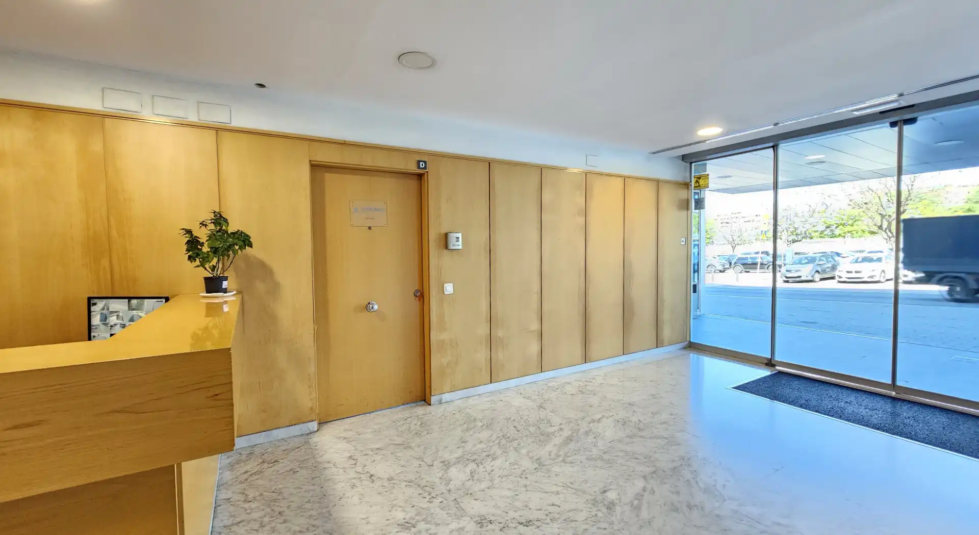 Büro zur Miete in Sant Joan Despí mit Klimaanlage, Heizung und Internet