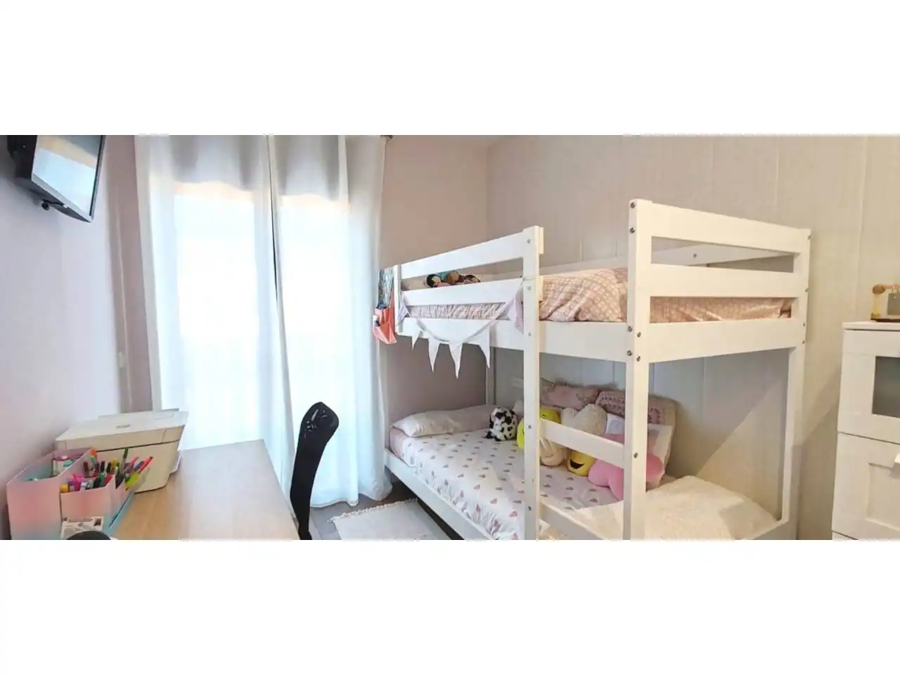 Habitación de Casa o chalet en venta en Sarrià de Ter con Aire acondicionado, Calefacción y Jardín privado