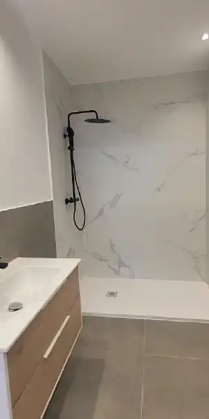 Baño de Dúplex en venta en Ferrol con Calefacción, Terraza y Horno