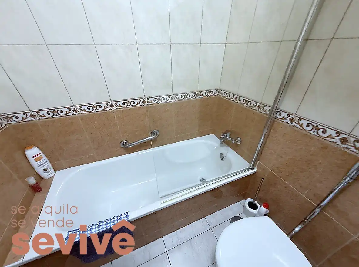 Bany de Pis en venda en Adeje amb Piscina i Moblat