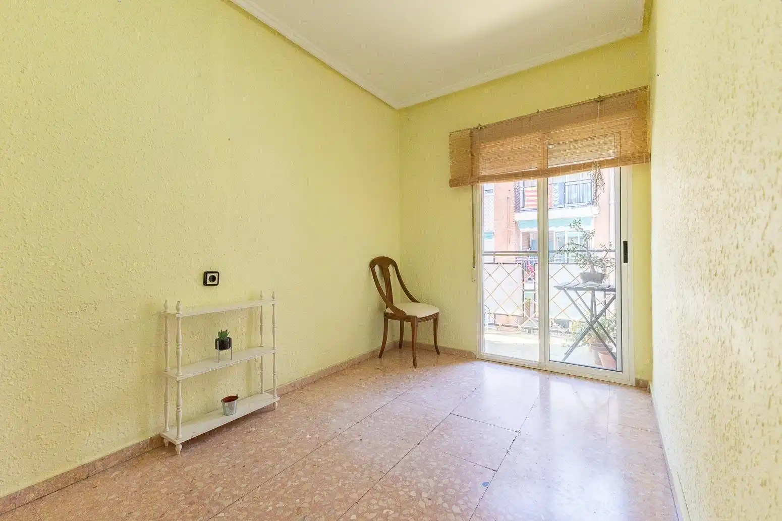 Habitación de Piso en venta en Valencia con Aire acondicionado, Amueblado y Balcón