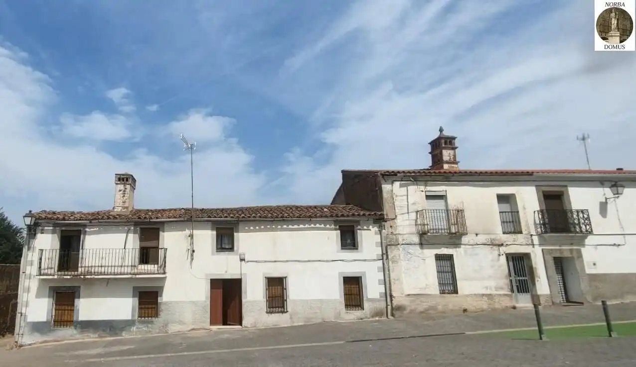 Vista exterior de Finca rústica en venta en Hinojal con Trastero, Amueblado y Balcón