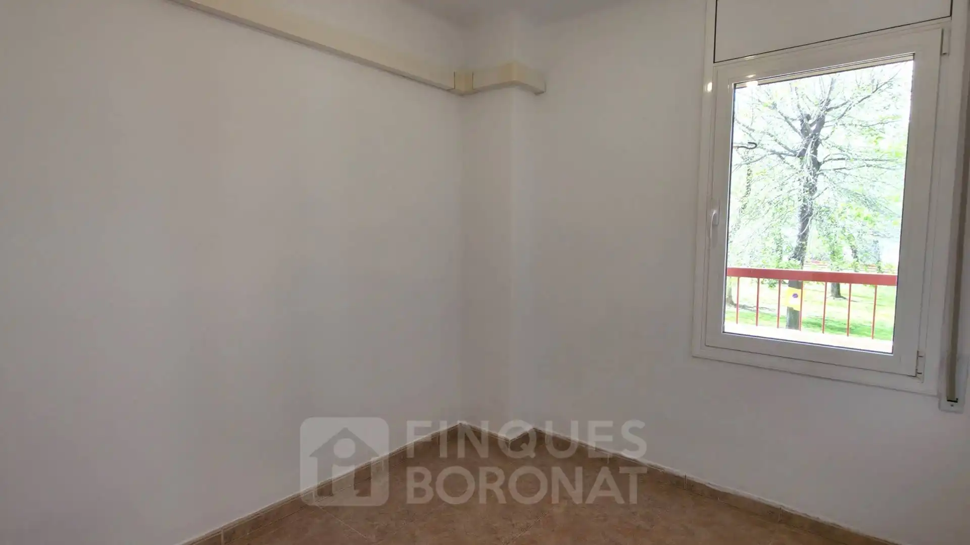 Dormitori de Pis en venda en Tarragona amb Aire condicionat i Balcó