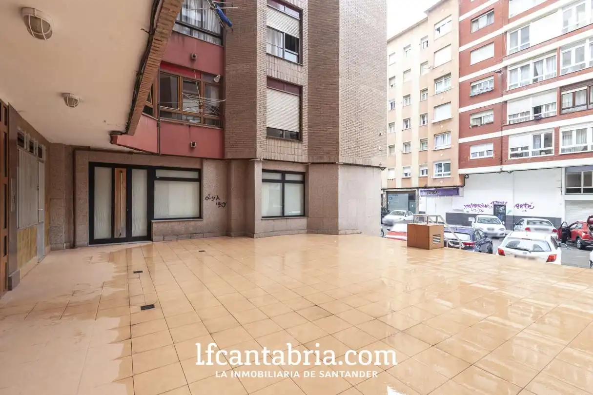 Locale commerciale in vendita a Calle Isaac Peral, imagen 2