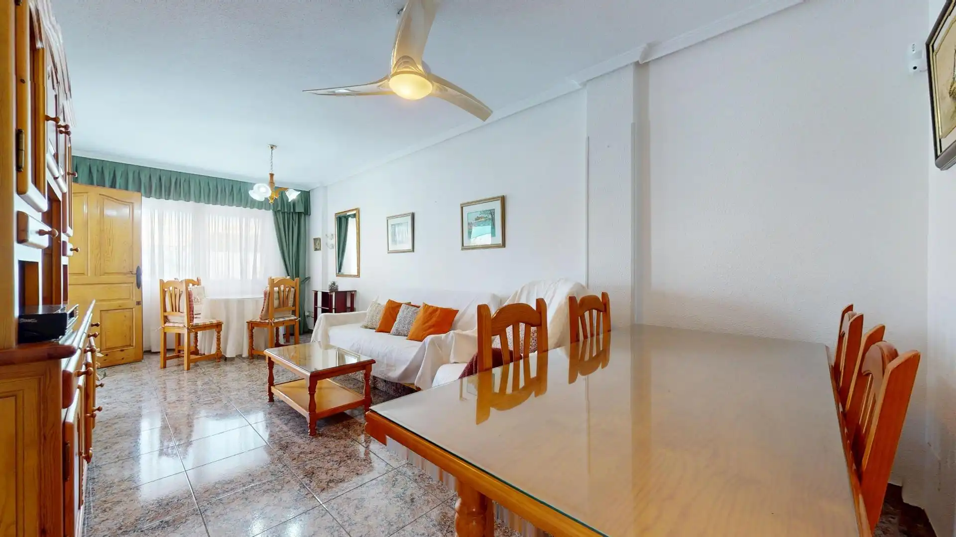 Sala d'estar de Casa adosada en venda en San Pedro del Pinatar amb Terrassa