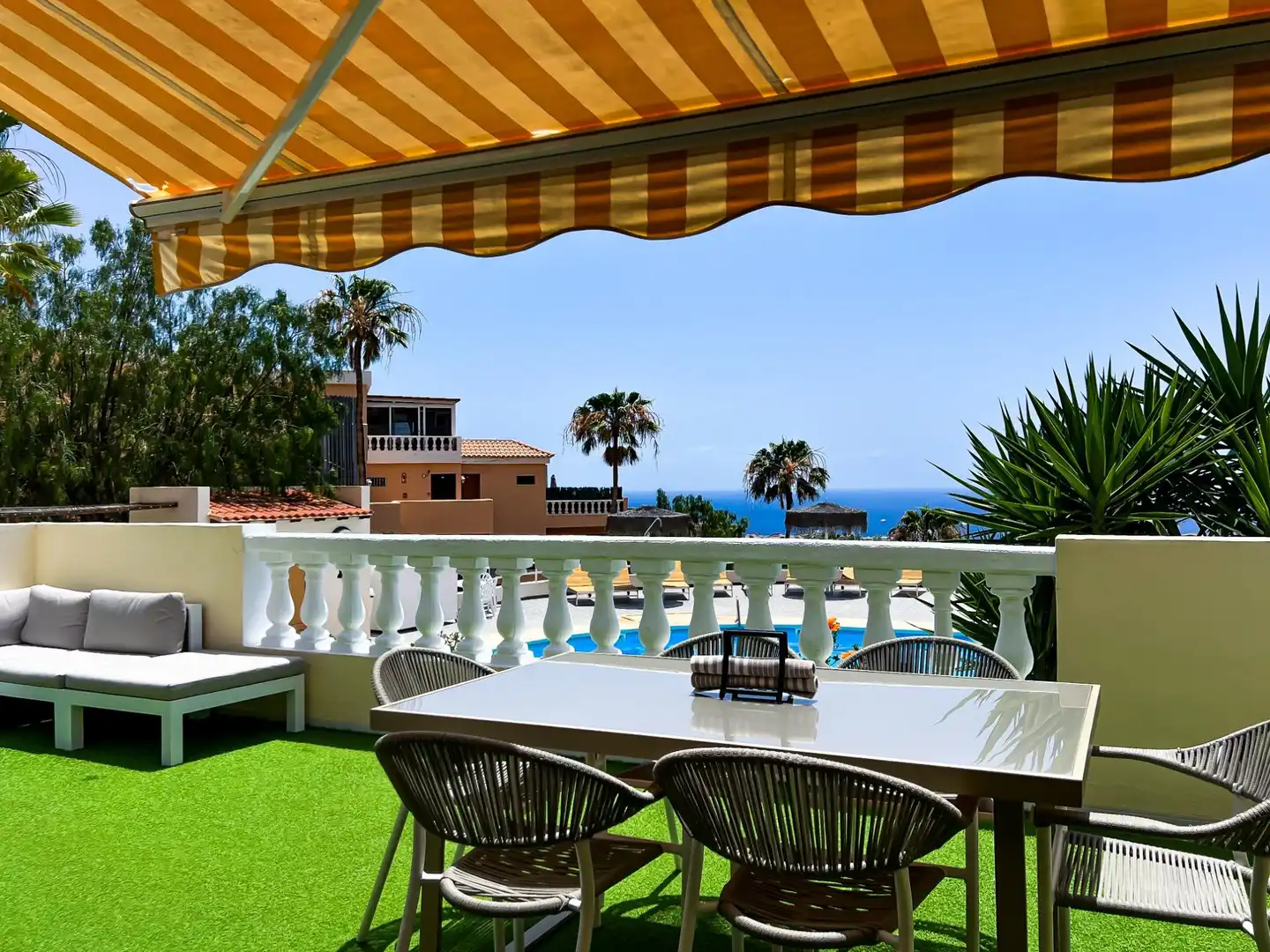 Terraza de Apartamento en venta en Adeje con Aire acondicionado, Terraza y Amueblado