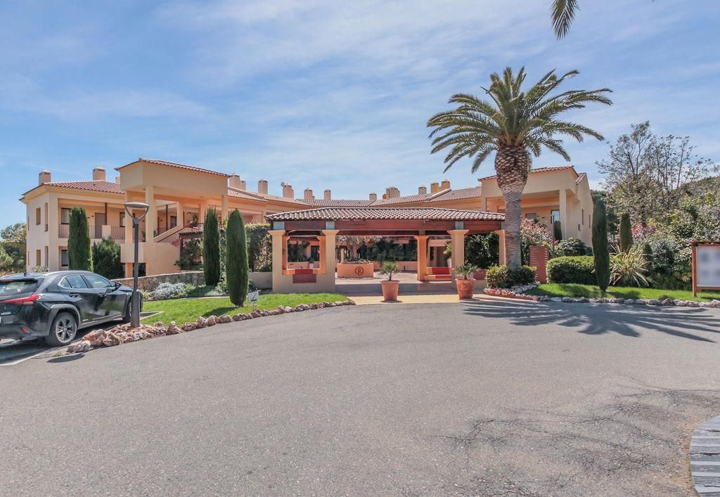 Vista exterior de Apartamento en venta en Mont-roig del Camp con Terraza y Piscina