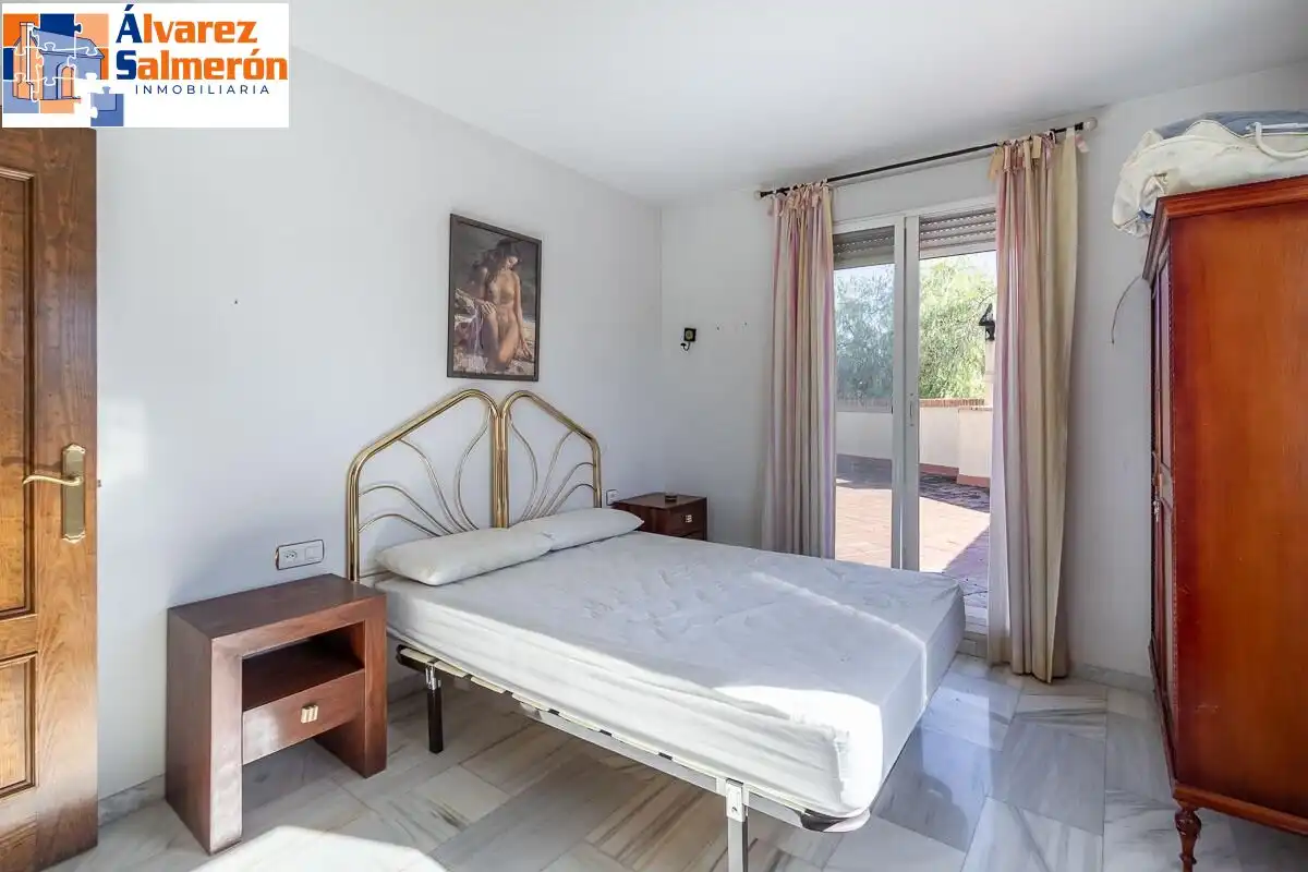 Detached house with pool for sale in Calle del Arache, imagen 21
